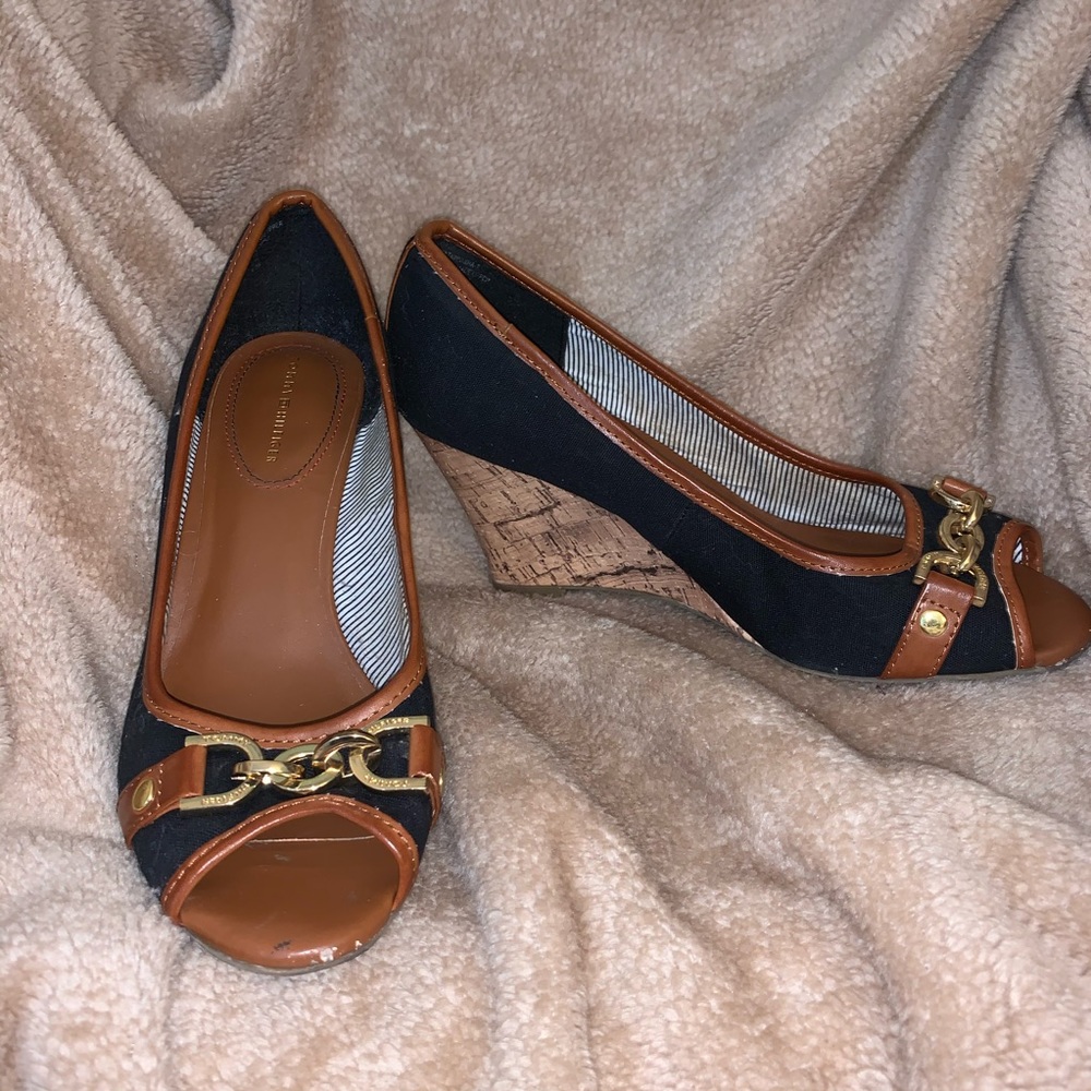 Tommy Hilfiger Peep-Toe Wedges!